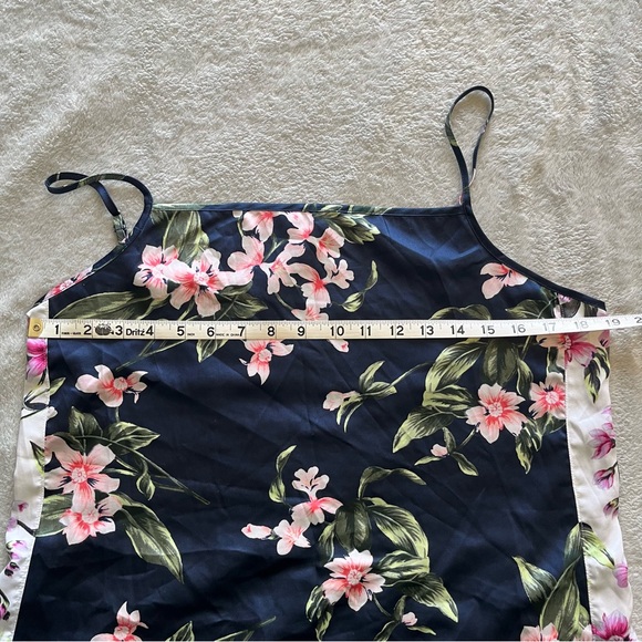 Victoria’s Secret Beautiful Satiny Floral Camisole Large - Picture 3 of 5